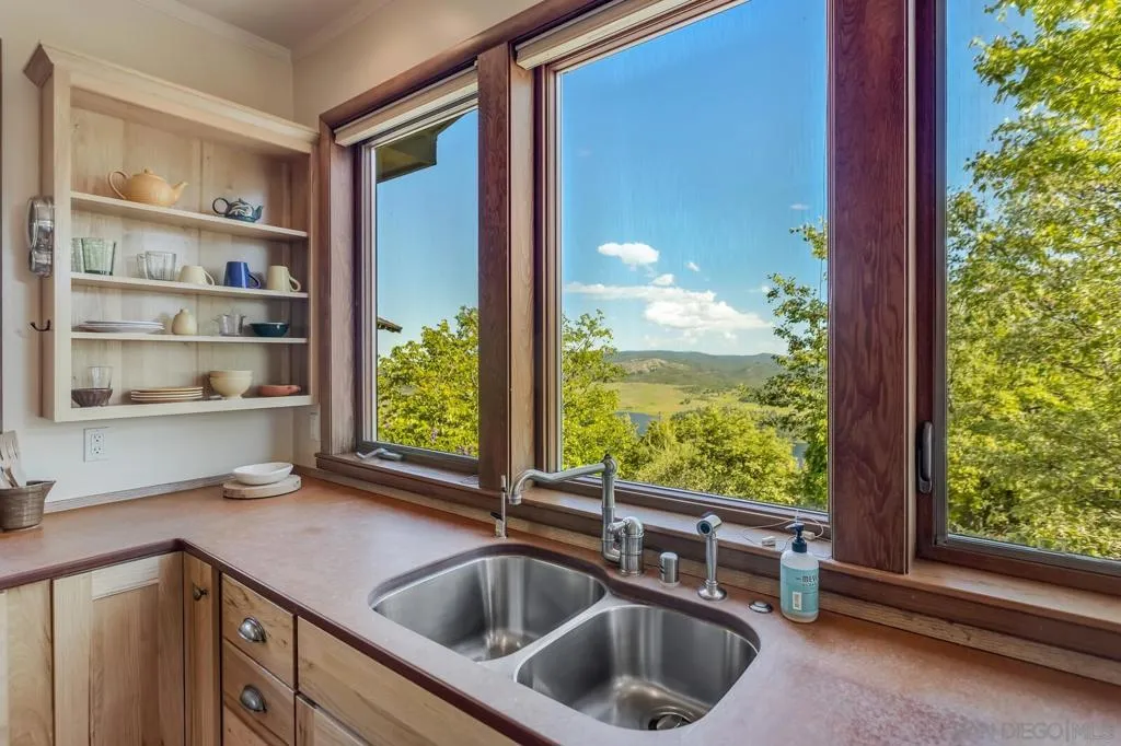 35750 Mountain Circle Dr, Julian, California 92036 home-pic-37