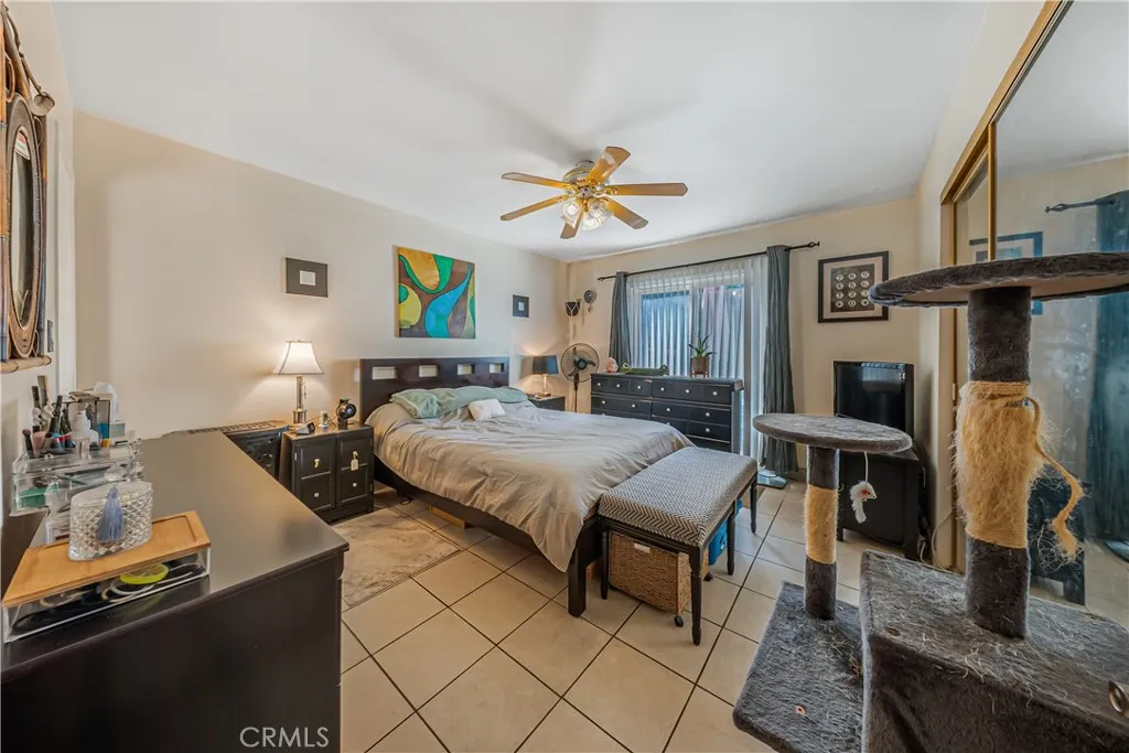 11229 Mclennan, Granada Hills, California 91344 home-pic-26