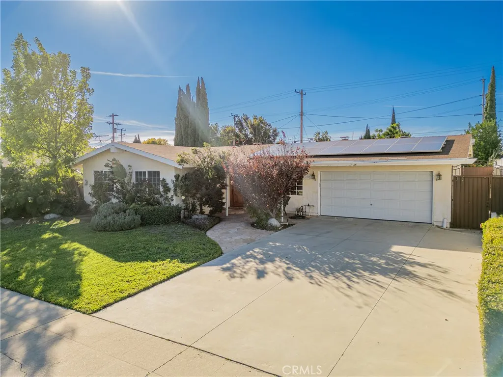 11229 Mclennan, Granada Hills, California 91344 home-pic-1