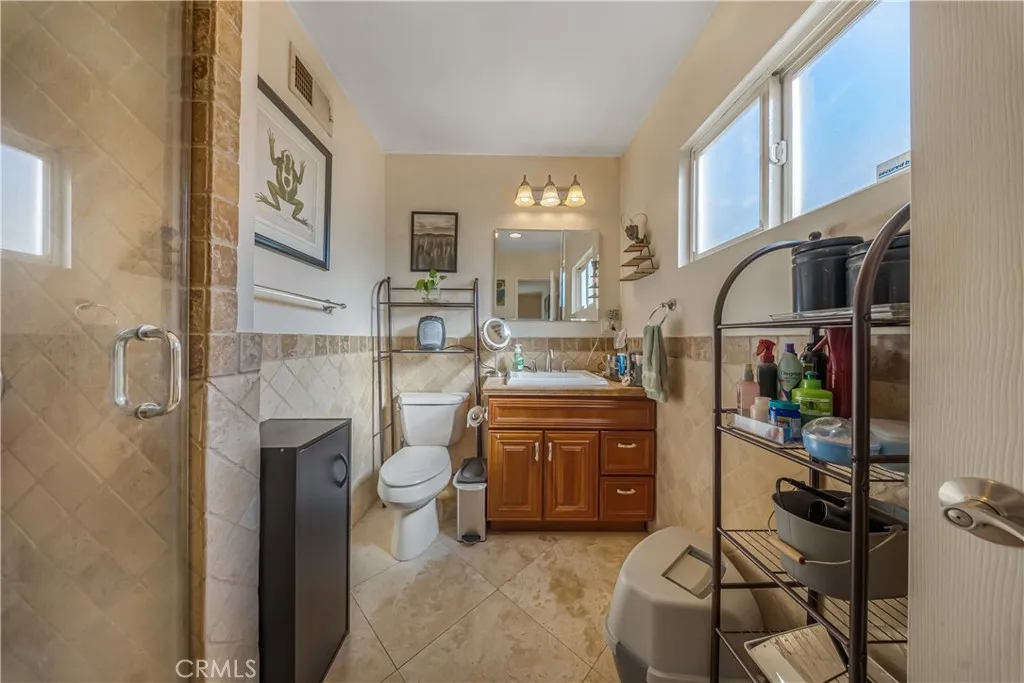 11229 Mclennan, Granada Hills, California 91344 home-pic-28