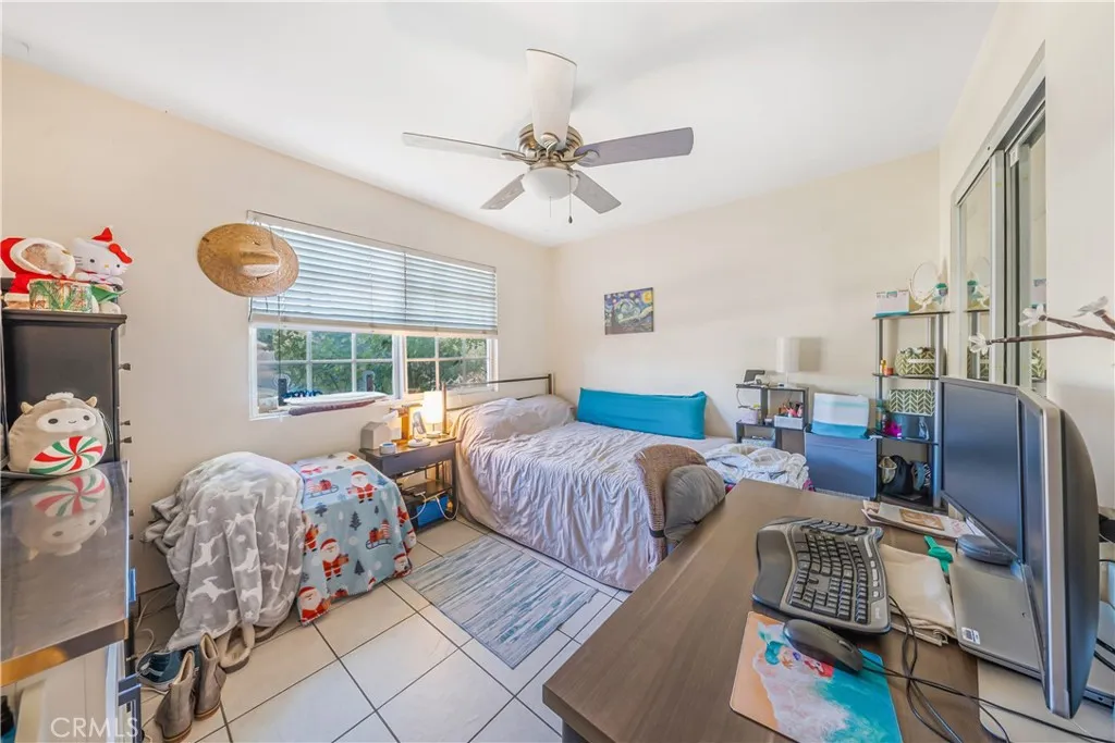 11229 Mclennan, Granada Hills, California 91344 home-pic-33