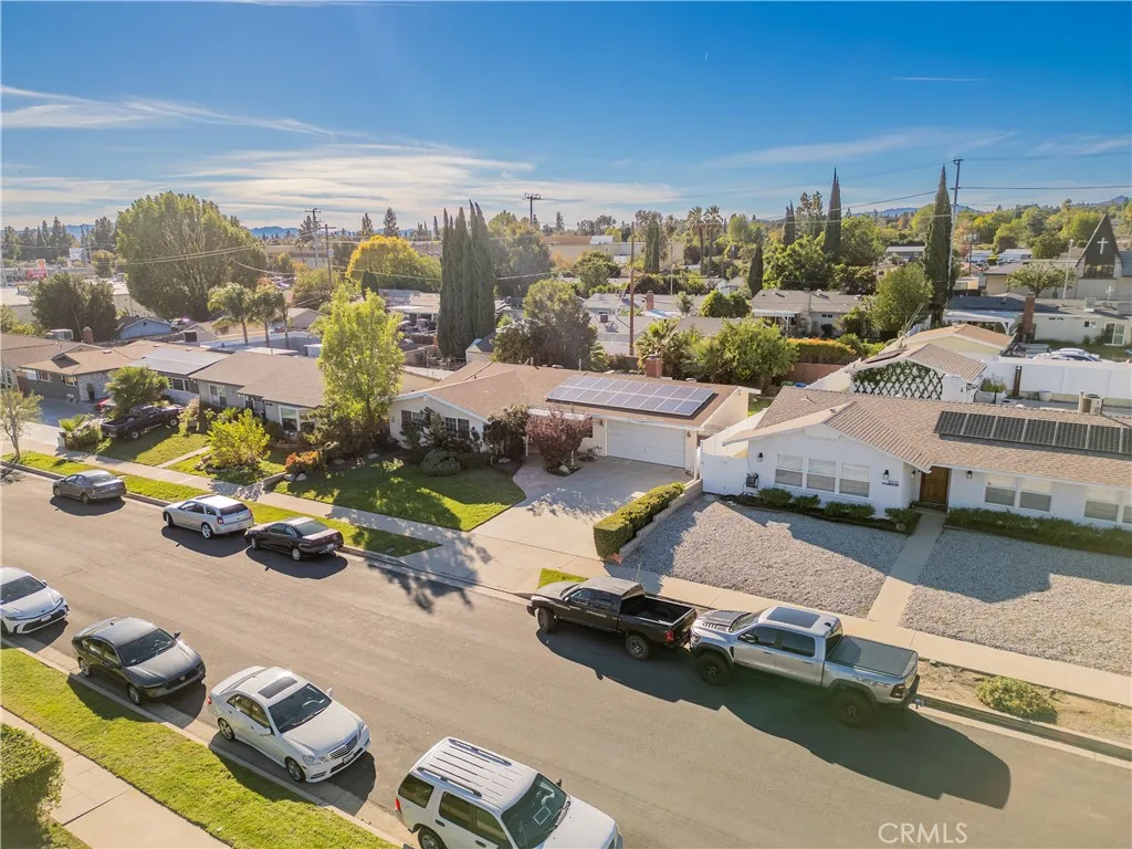 11229 Mclennan, Granada Hills, California 91344 home-pic-3