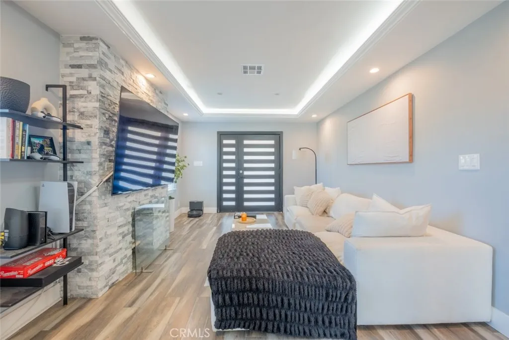 6436 Day Street, Tujunga, California 91042 home-pic-7