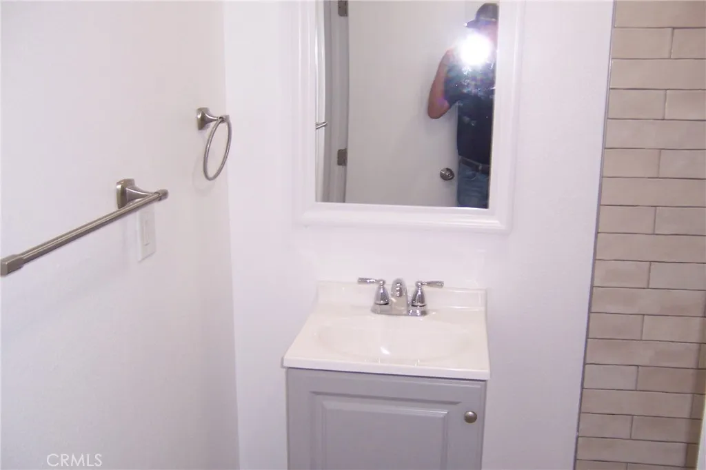 334 Country Club, San Bernardino, California 92404 home-pic-17