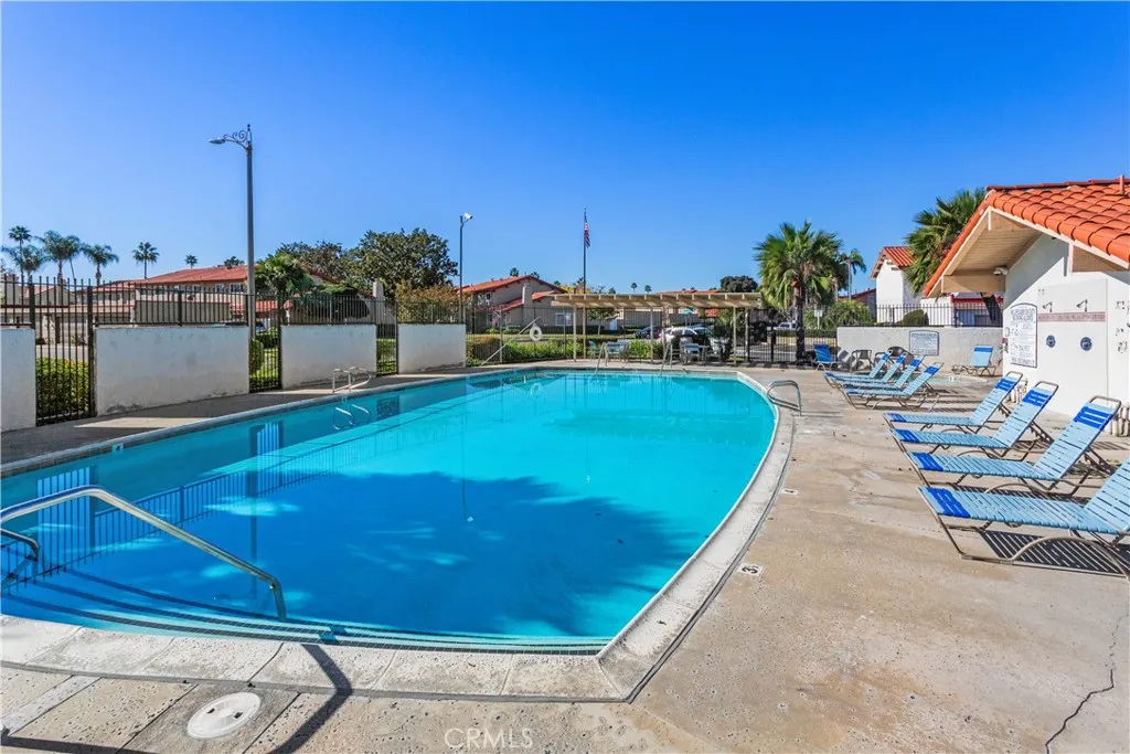 568 El Cabrillo, Placentia, California 92870 home-pic-24