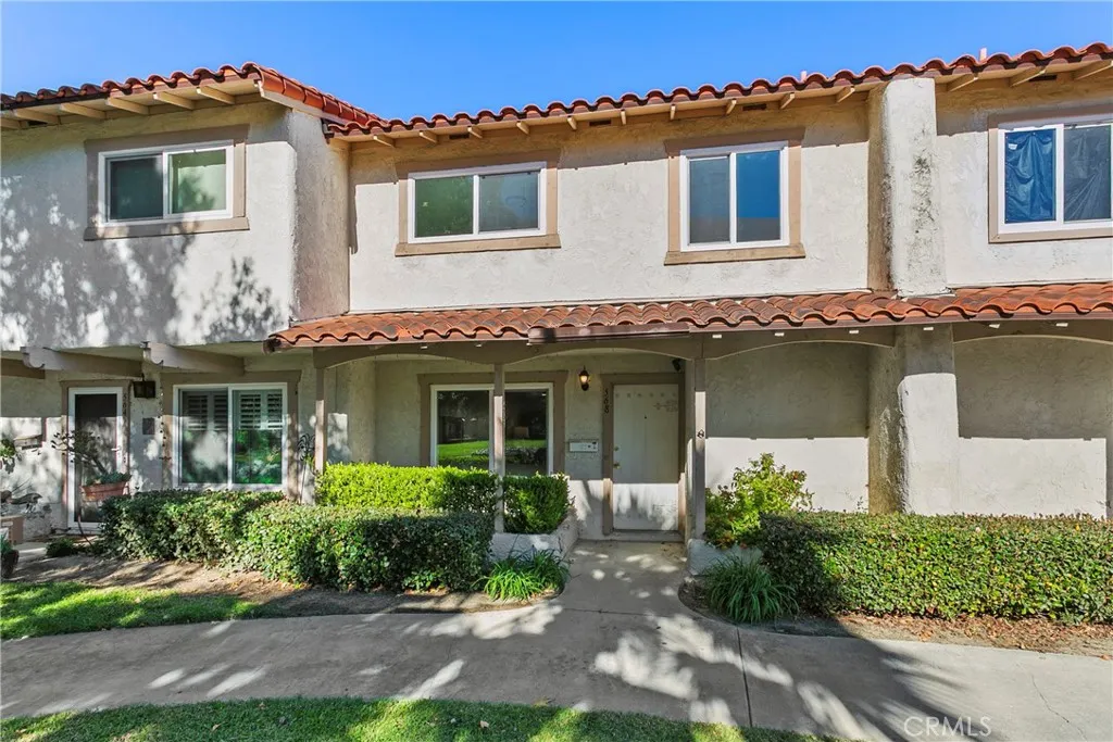 568 El Cabrillo, Placentia, California 92870 home-pic-2