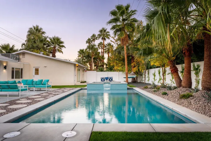 Pool & Spa