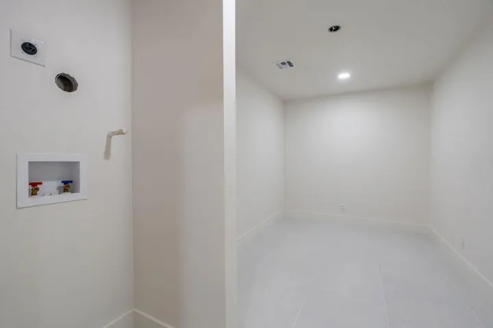 Primary Closet/Laundry