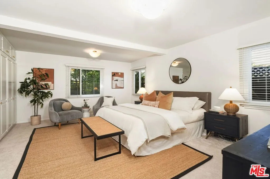 5351 Lemona Avenue, Sherman Oaks, California 91411 home-pic-10