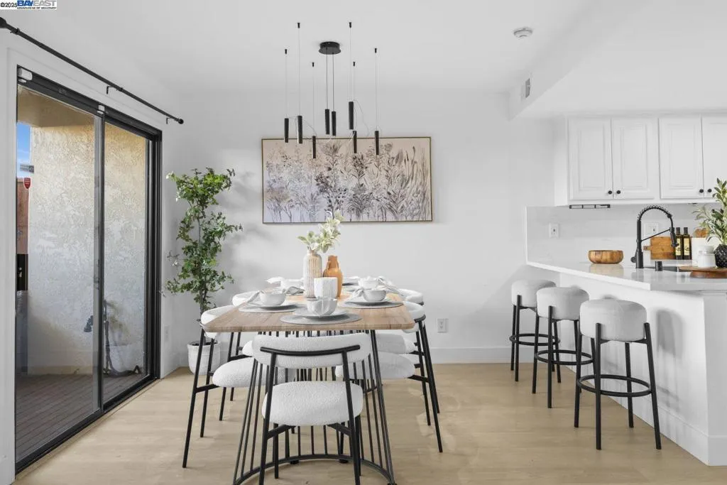 5311 Port Sailwood Dr, Newark, California 94560 home-pic-10