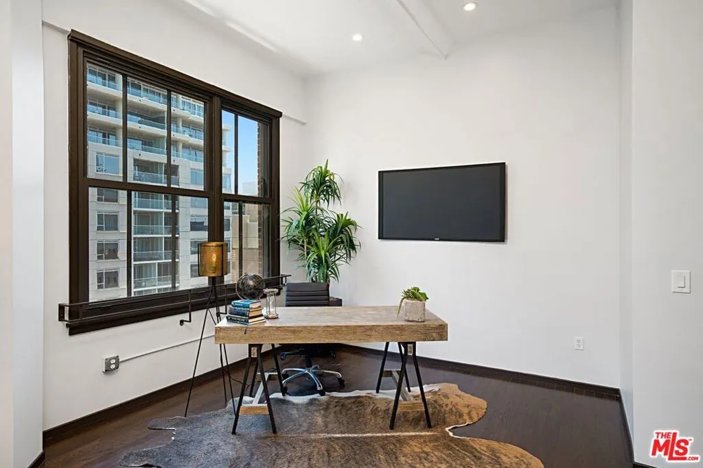 1645 Vine Street 703, Los Angeles, California 90028 home-pic-13