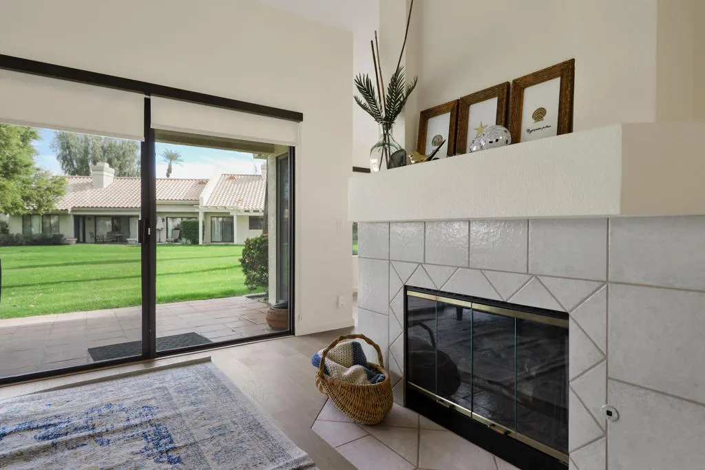 41476 Princeville Lane, Palm Desert, California 92211 home-pic-8
