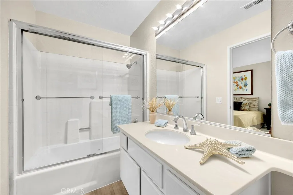 70 Willowcrest Lane, Pomona, California 91766 home-pic-7