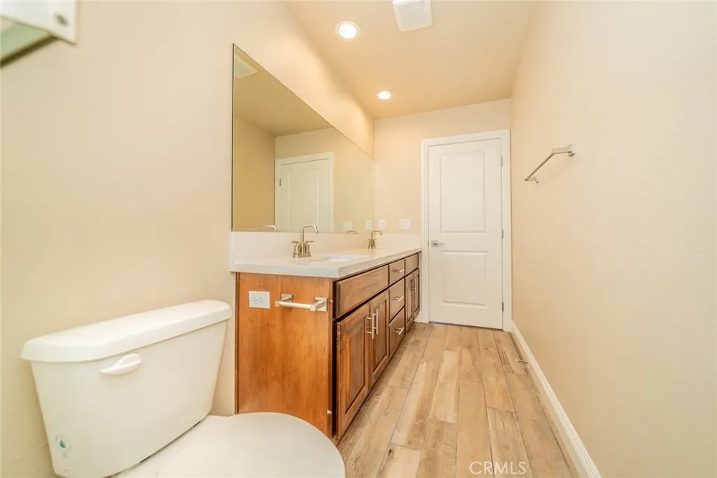 1275 Hollister, Pinon Hills, California 92372 home-pic-18