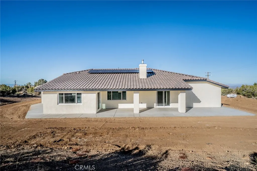 1275 Hollister, Pinon Hills, California 92372 home-pic-4