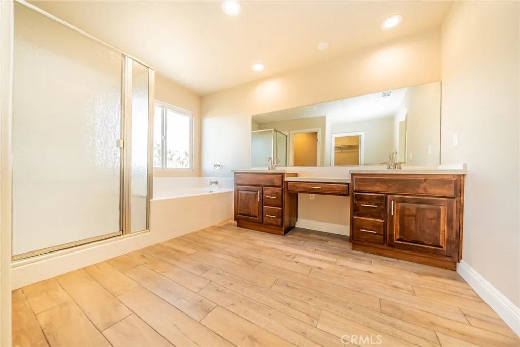 1275 Hollister, Pinon Hills, California 92372 home-pic-30
