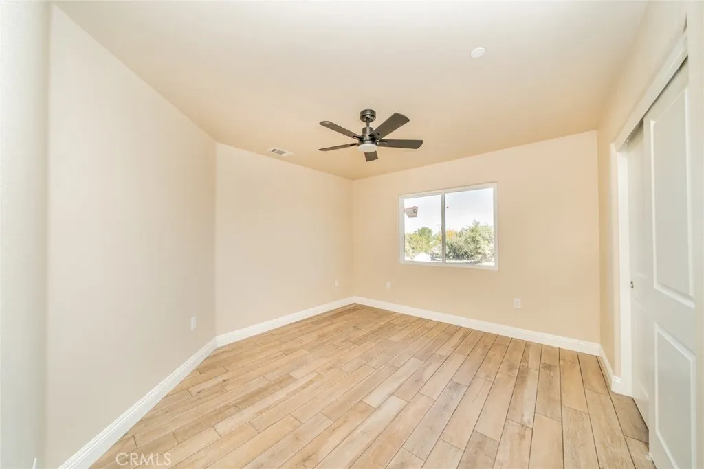 1275 Hollister, Pinon Hills, California 92372 home-pic-19