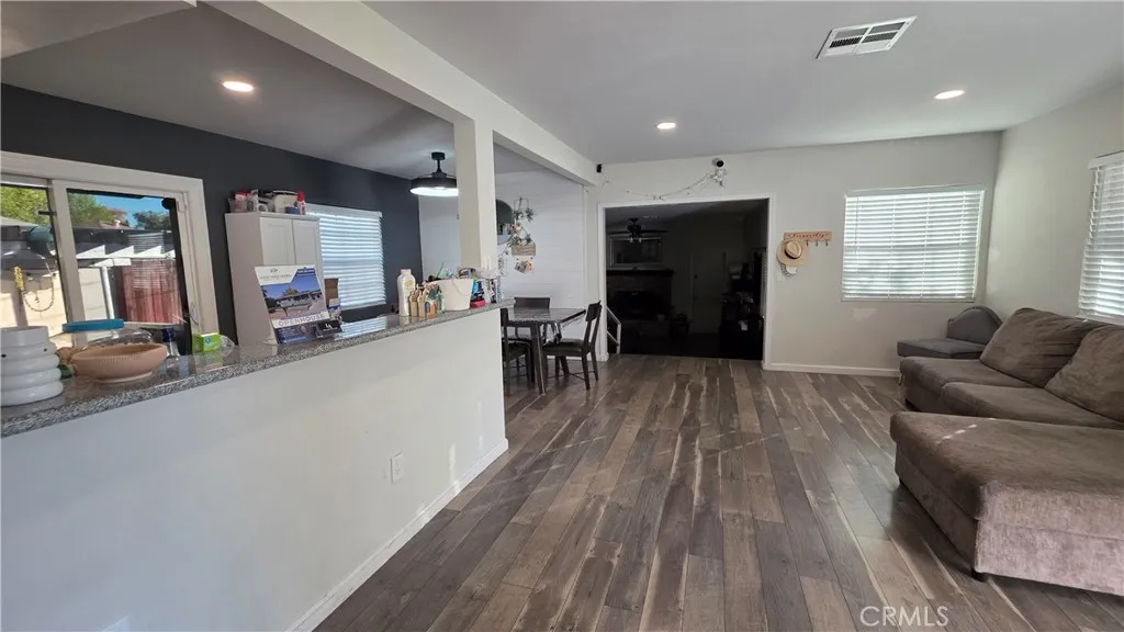 5793 Osbun, San Bernardino, California 92404 home-pic-11
