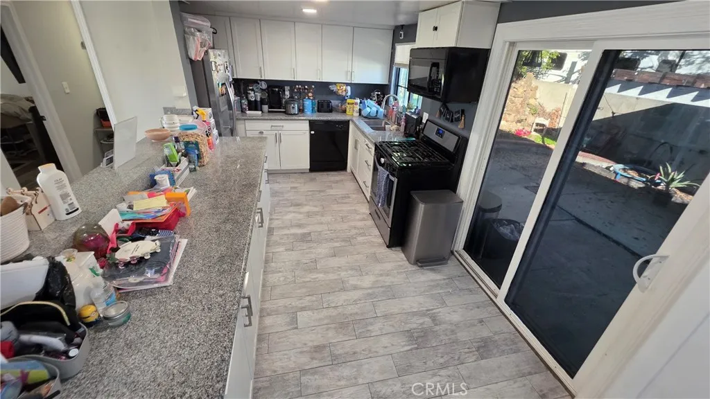 5793 Osbun, San Bernardino, California 92404 home-pic-9