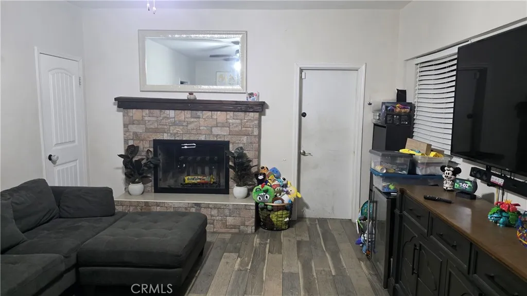 5793 Osbun, San Bernardino, California 92404 home-pic-4