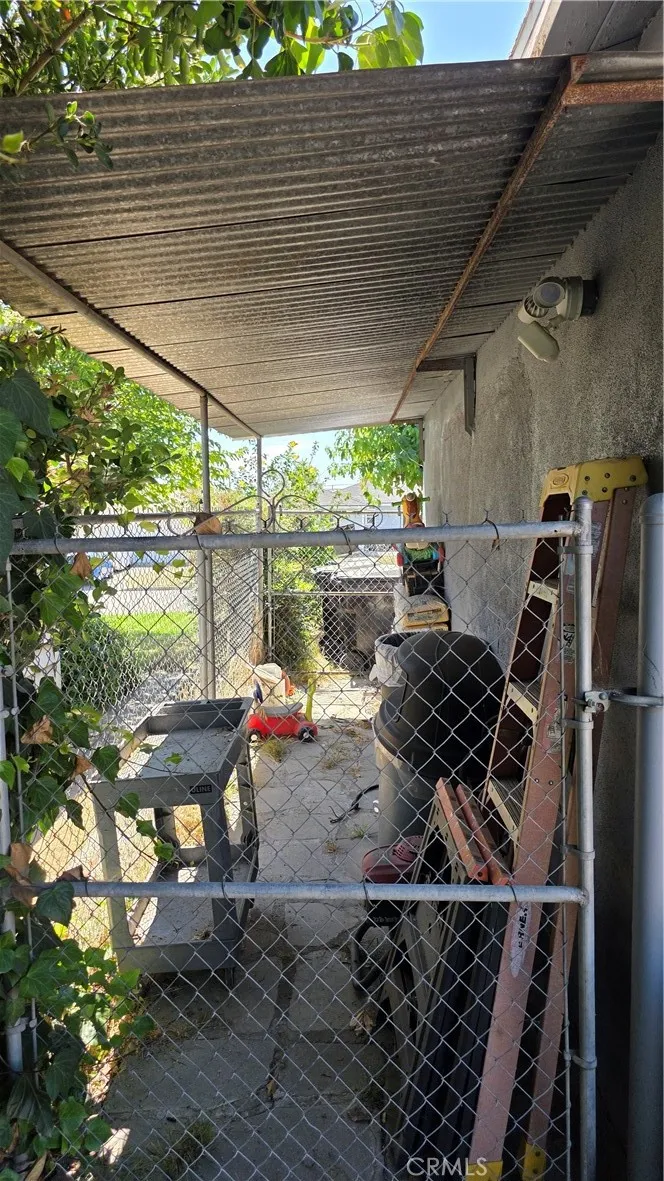 5793 Osbun, San Bernardino, California 92404 home-pic-26