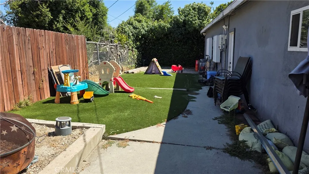 5793 Osbun, San Bernardino, California 92404 home-pic-22