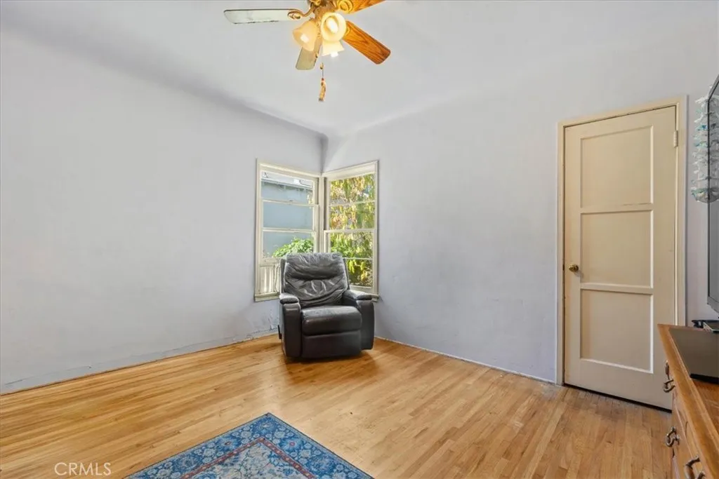 815 Omar, Glendale, California 91202 home-pic-20