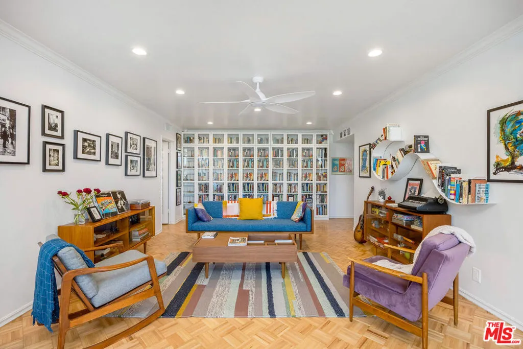 4487 Colbath Avenue 310, Sherman Oaks, California 91423 home-pic-0