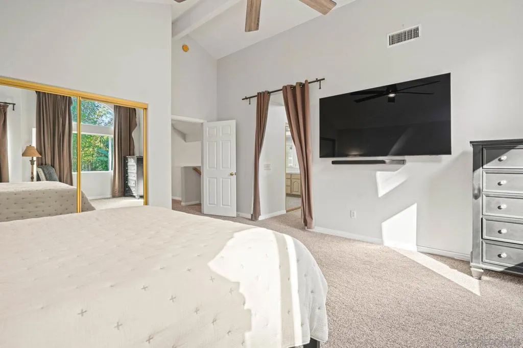 2579 Fire Mountain Drive, Oceanside, California 92054 home-pic-33