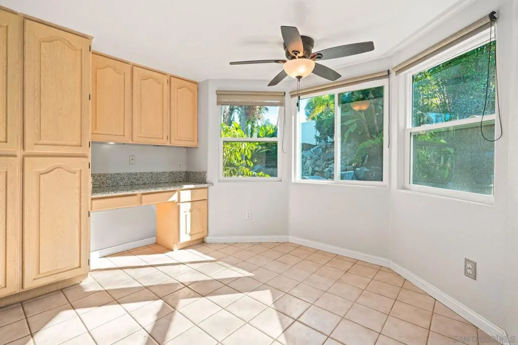 2579 Fire Mountain Drive, Oceanside, California 92054 home-pic-23