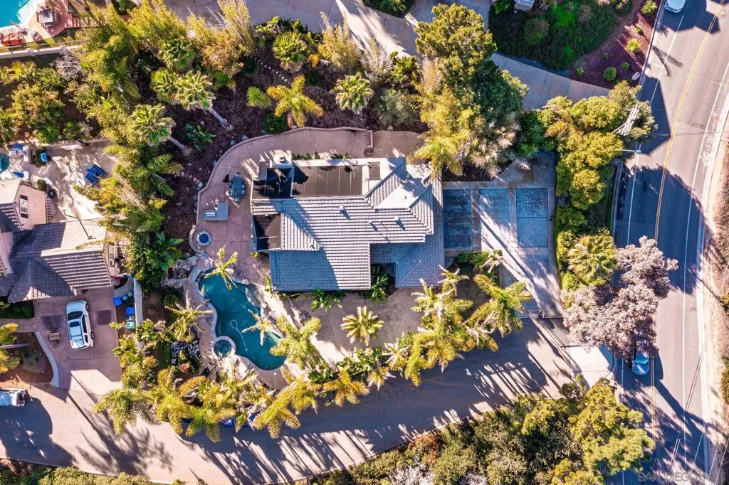 2579 Fire Mountain Drive, Oceanside, California 92054 home-pic-7
