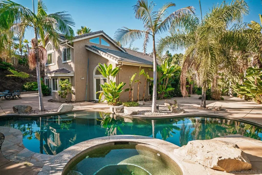 2579 Fire Mountain Drive, Oceanside, California 92054 home-pic-48
