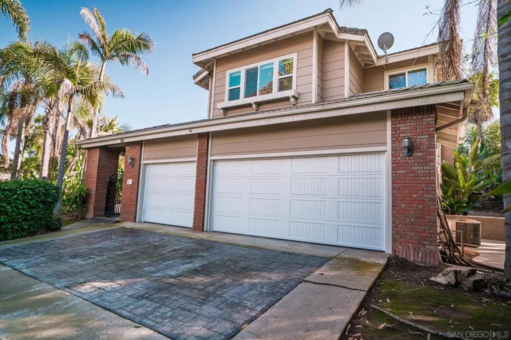 2579 Fire Mountain Drive, Oceanside, California 92054 home-pic-11