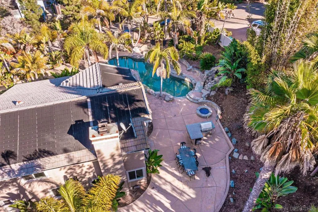 2579 Fire Mountain Drive, Oceanside, California 92054 home-pic-4