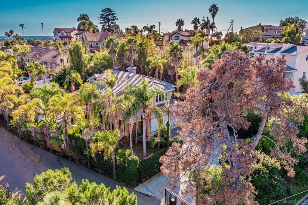 2579 Fire Mountain Drive, Oceanside, California 92054 home-pic-9