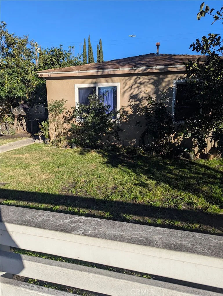 829 E Century, Los Angeles, California 90002 home-pic-5