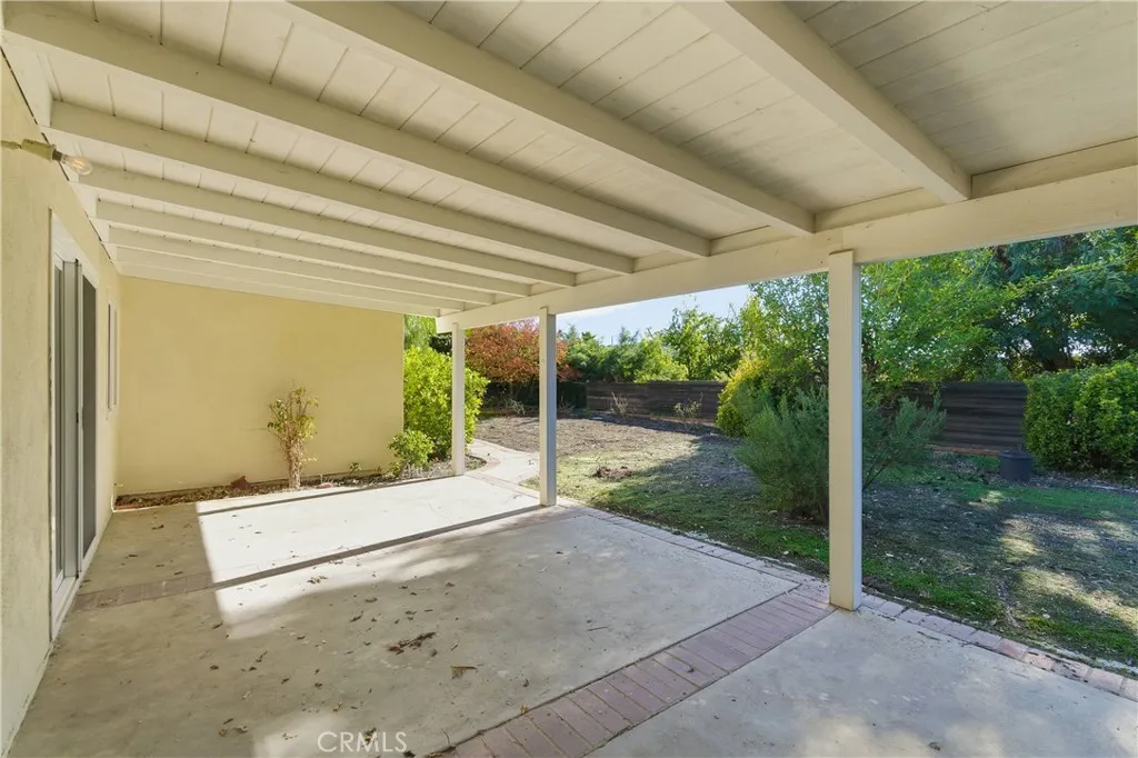 26136 Veva Way, Calabasas, California 91302 home-pic-19