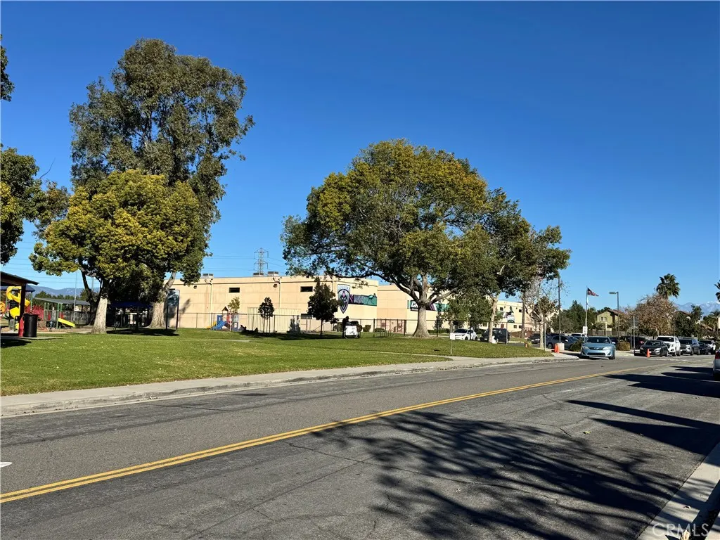 13931 Shadow, Fontana, California 92337 home-pic-55