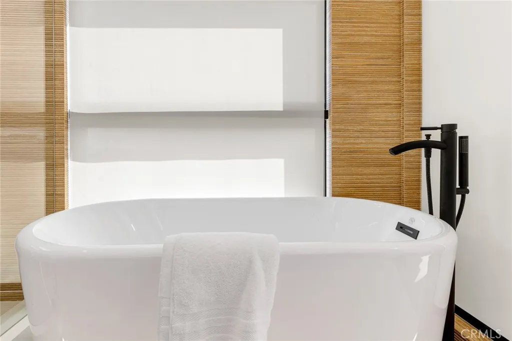 3975 Frances Avenue, West Los Angeles, California 90066 home-pic-5