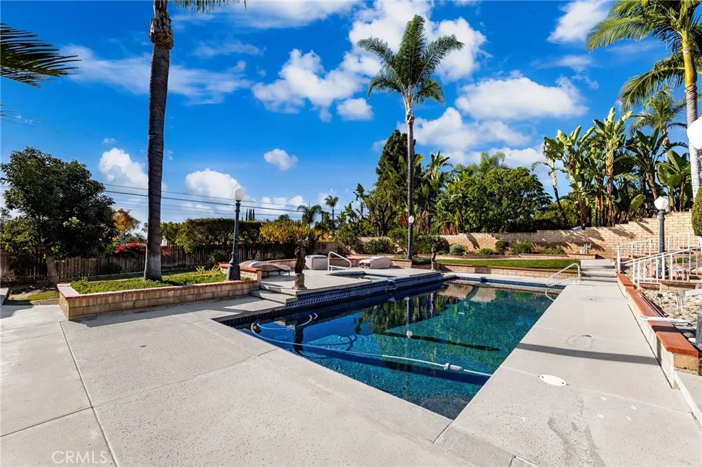 472 W 23rd Street, Upland, California 91784 home-pic-34