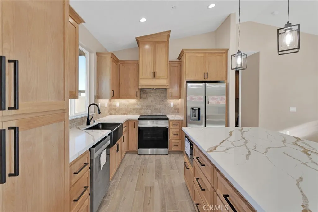 16618 Country Ranch Court, Victorville, California 92392 home-pic-8