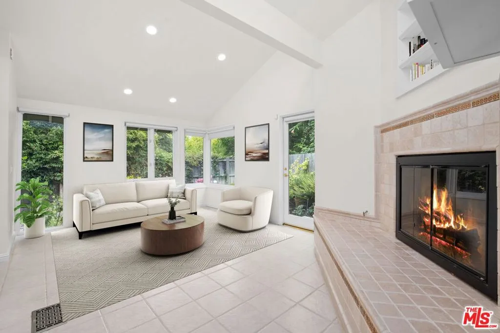 30604 Sicomoro Drive, Malibu, California 90265 home-pic-32