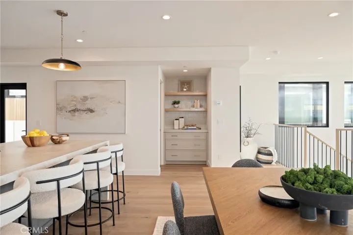 213 Bayview Drive, Manhattan Beach, California 90266