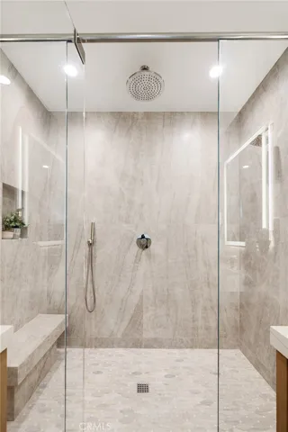 213 Bayview Drive, Manhattan Beach, California 90266
