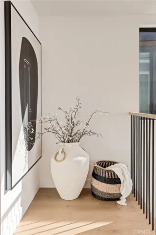 213 Bayview Drive, Manhattan Beach, California 90266