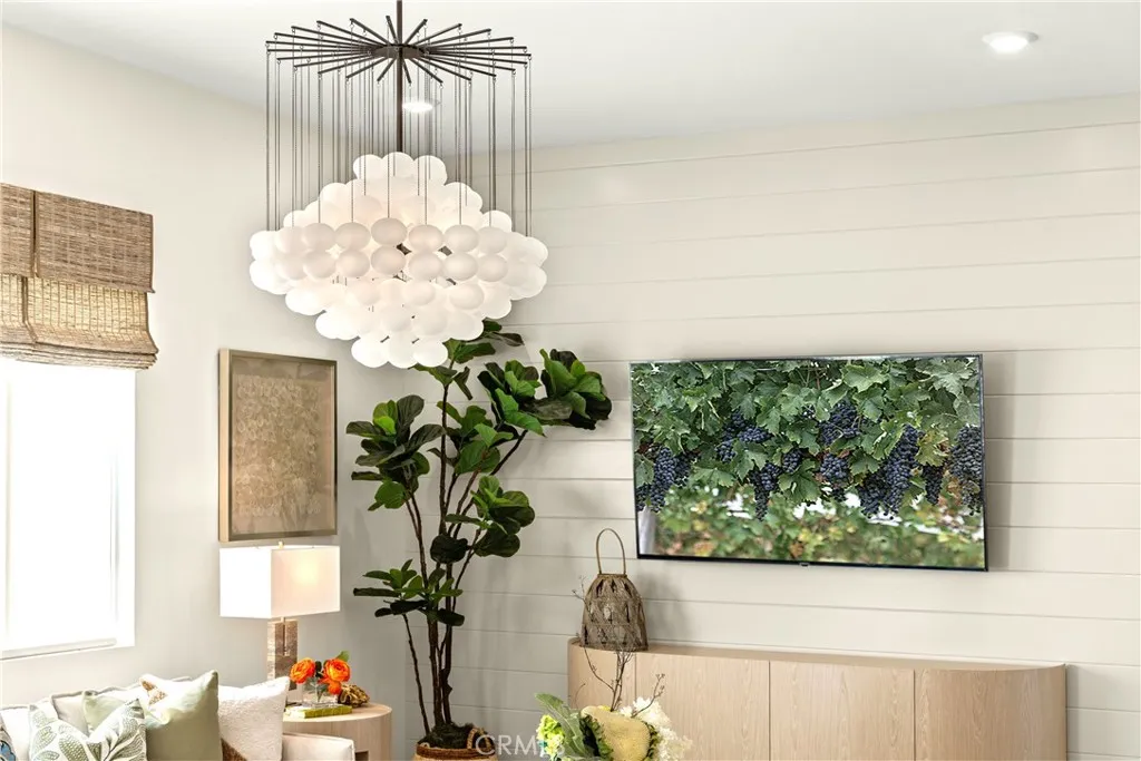 1633 E Avenue H7, Lancaster, California 93535 home-pic-5