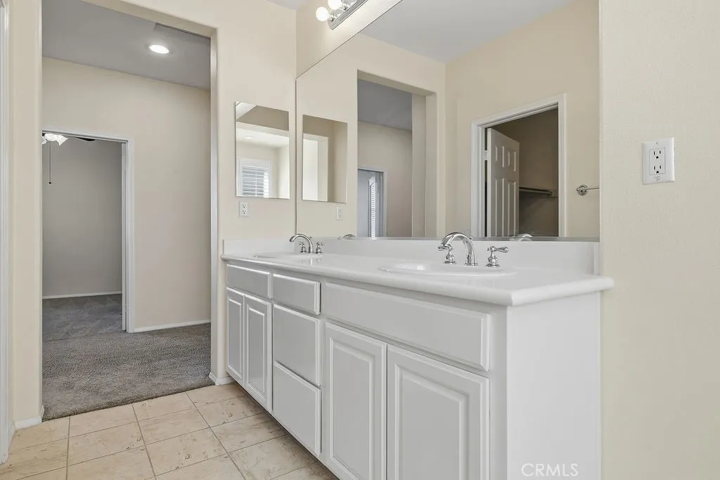 24128 Willowbrooke Court, Valencia, California 91354 home-pic-34