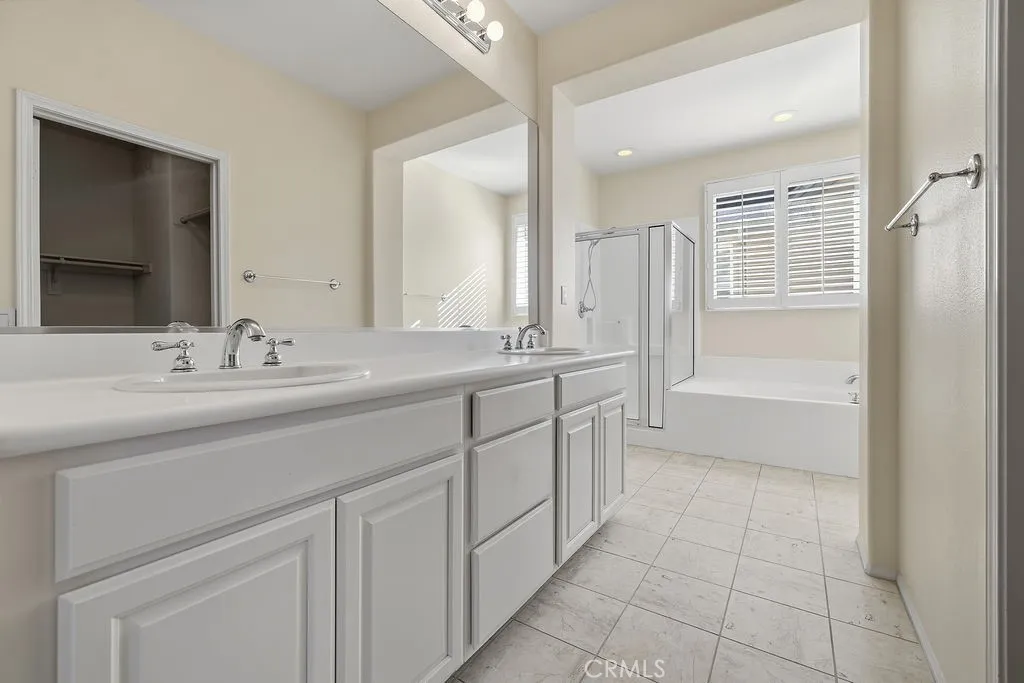 24128 Willowbrooke Court, Valencia, California 91354 home-pic-32