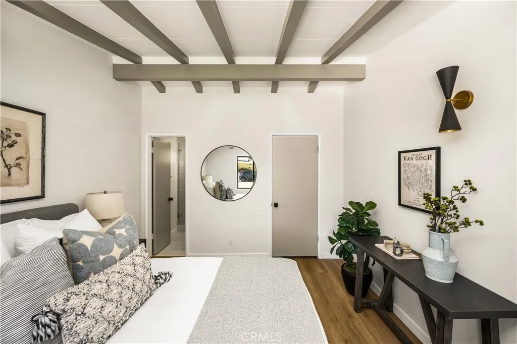 925 N Keystone Street, Anaheim, California 92801 home-pic-11