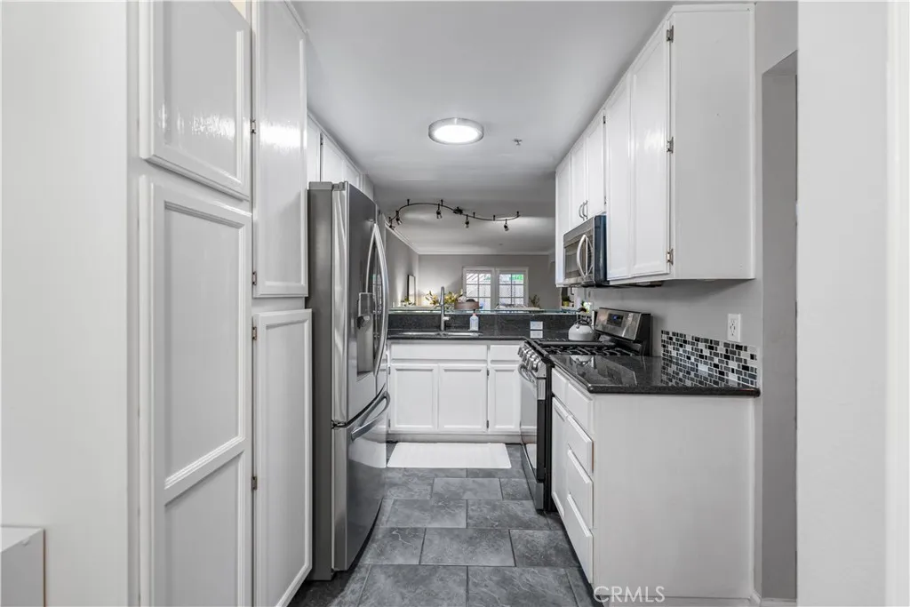 1775 Ohio Avenue 101, Long Beach, California 90804 home-pic-11